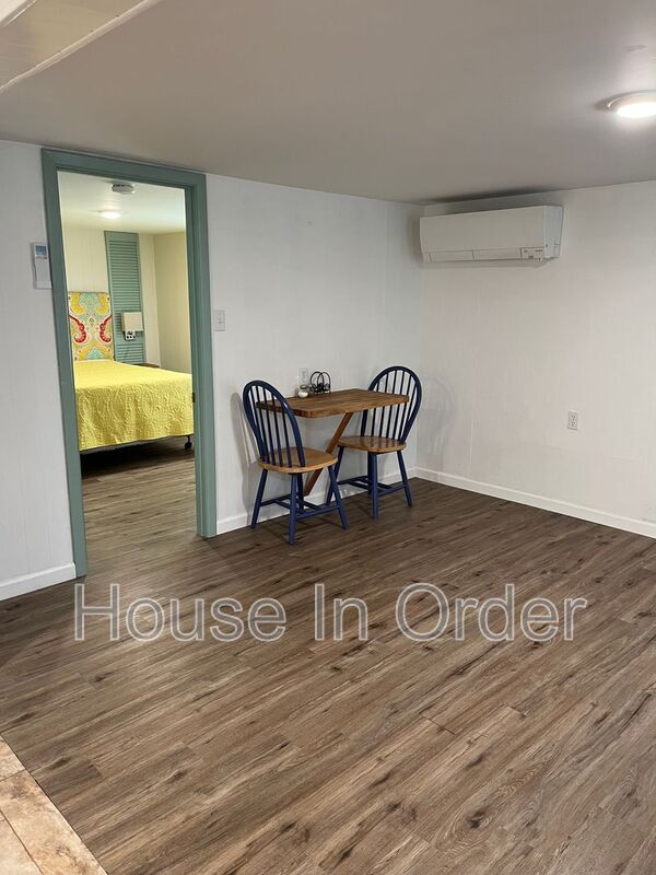 Photo - 144 Chestnut St