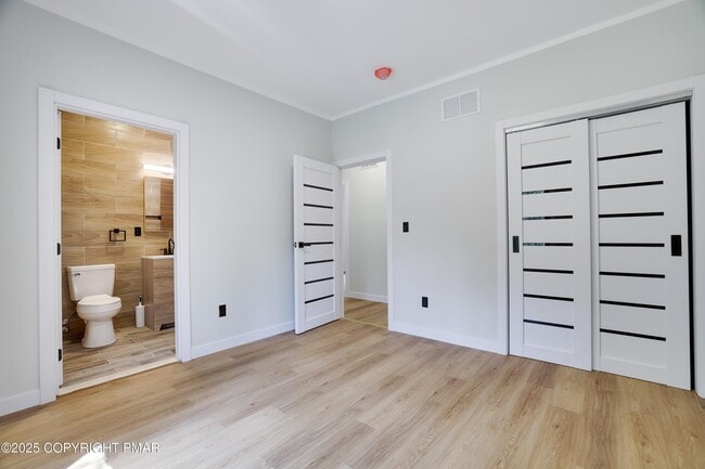 Photo - 1540 Lake Ln