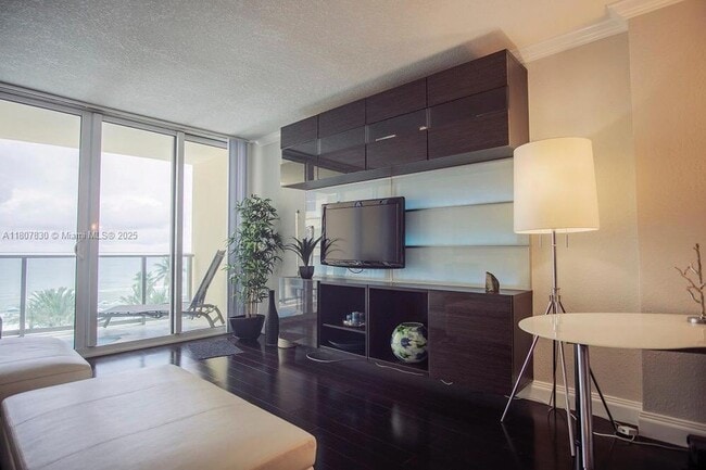 Photo - 2501 S Ocean Dr Unidad 520