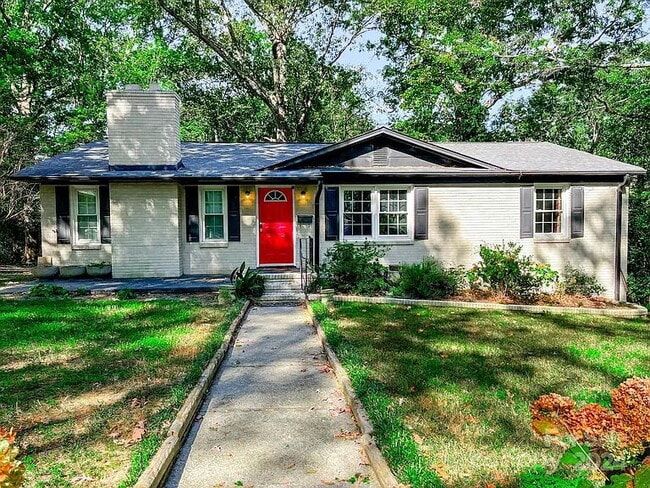 Photo - Move-In Ready Room Rental - PRIVATE BATH –... Unit ROOM 4