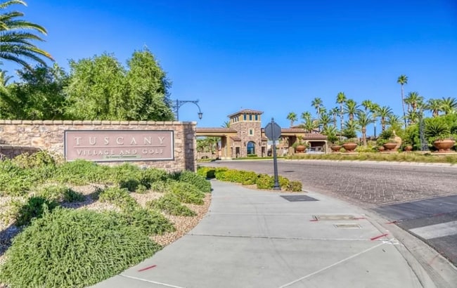 Photo - 1100 Strada Cristallo