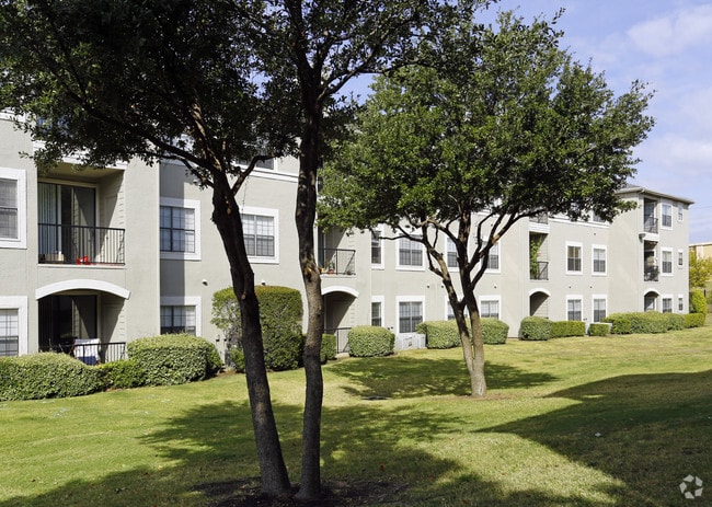Building Photo - The Pearl on Frankford Rental