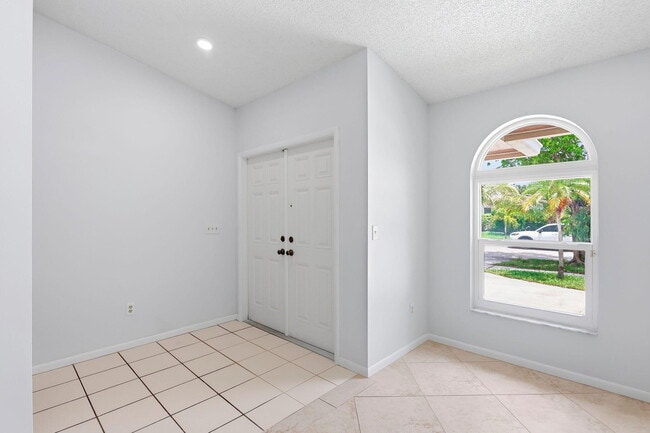 Photo - 2171 NW 76th Ave