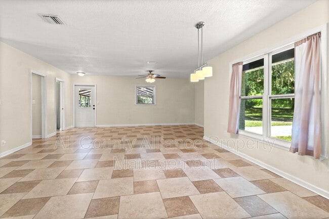 Photo - 29828 Cooper Rd