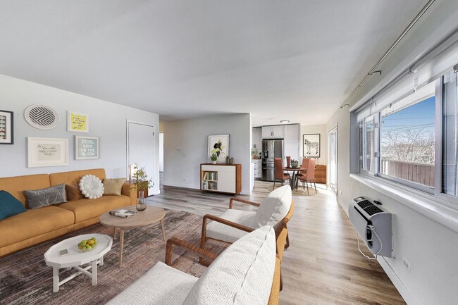 Photo - 600 S York St Unit 600 S York Street 3D