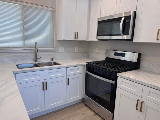 Photo - 7045-7045 Saranac St Unit 7041