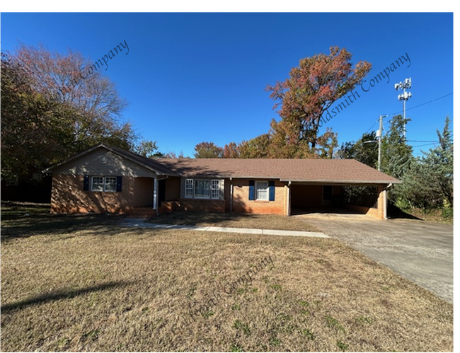 Photo - "3-Bedroom with 2 Baths and 2100 Sq Ft of ...