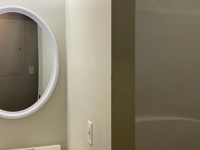 Photo - Cozy 2 bedroom and 1 bath duplex Unit B