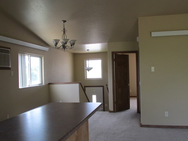 Photo - r1342 Unit B