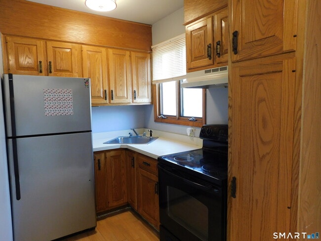 Photo - 4754 Madison Ave