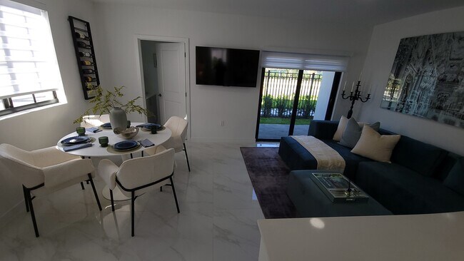 Photo - 441 E 23rd St