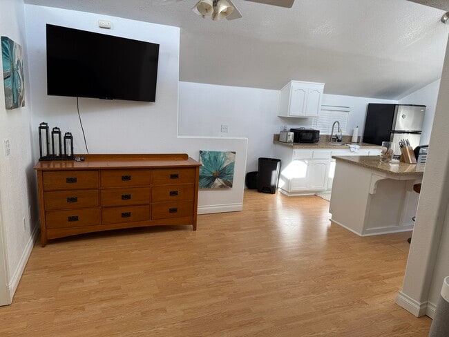 Photo - 522 Martita Plz Unit 520- LOFT - B