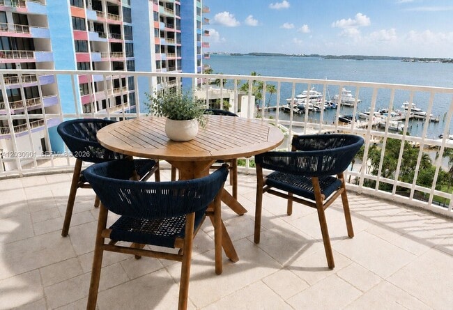 Building Photo - 1627 Brickell Ave Unit 1005
