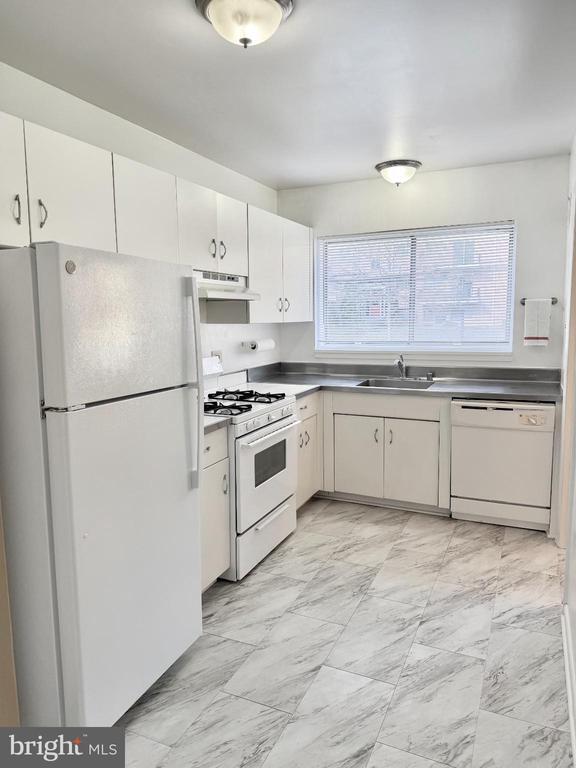 Photo - 10661 Weymouth St Unit 101