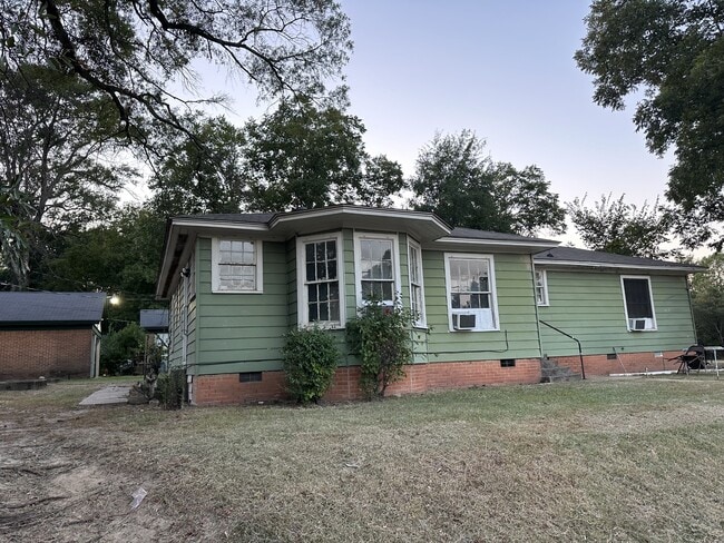 Photo - 519 Grand Ave