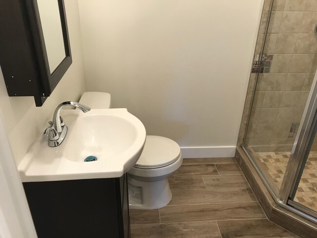 Tocador principal 1 - 8232 Jumilla Ave