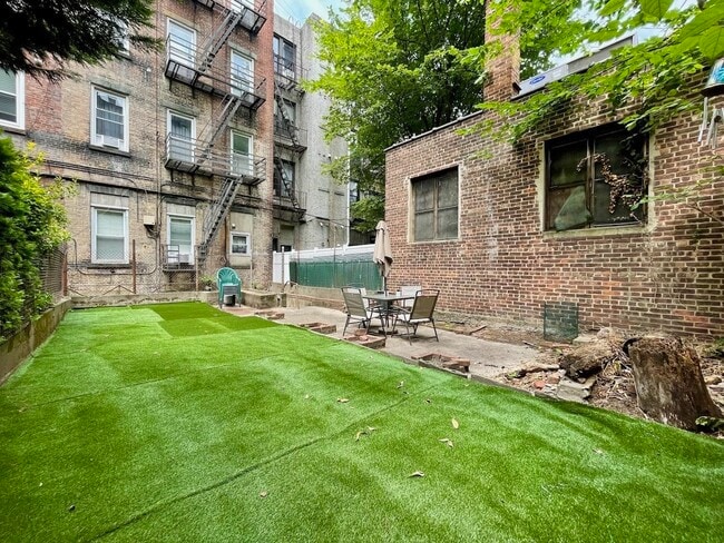 Photo - 1035 Washington St Unit LL