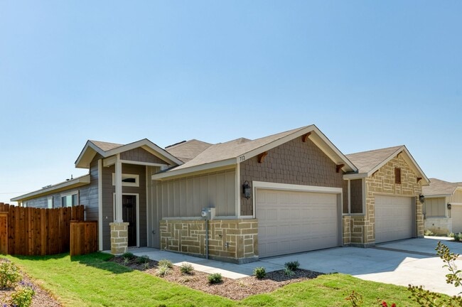 Photo - GORGEOUS 3 BEDROOM DUPLEX LOCATED IN MIDLOTHIAN ISD!