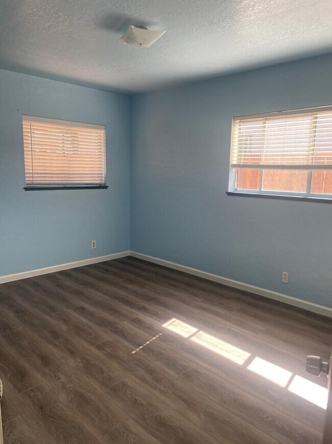 Photo - 18590 Almaden Rd Unit A