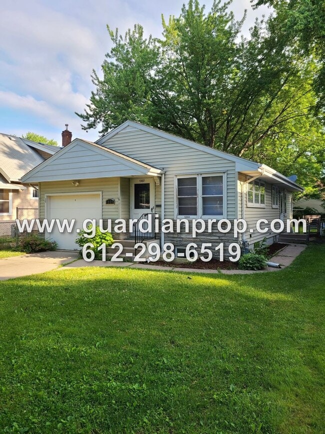 Updated House Near Hamline Available Septe... - Updated House Near Hamline Available Septe...