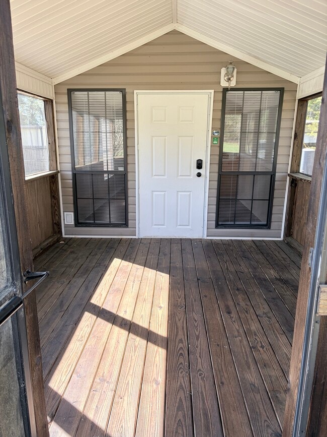 Photo - 2072 S Jefferson St