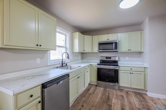 Photo - 3210 Stringfield Rd NW