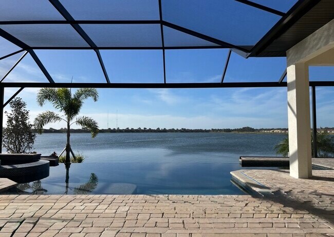 Photo - 597 Maraviya Blvd