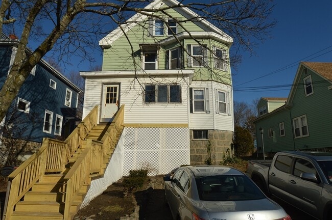 Building Photo - 71 Proctor St Unit 2