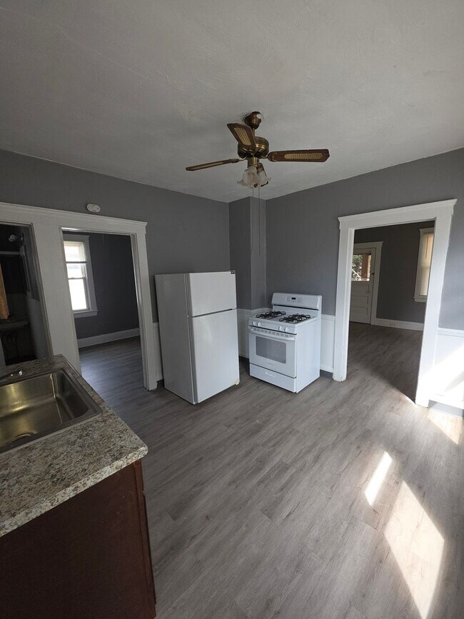 Photo - 3736 W 13th St Unit 3