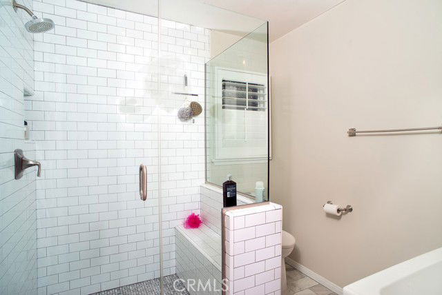 Photo - 6458 Hanna Ave