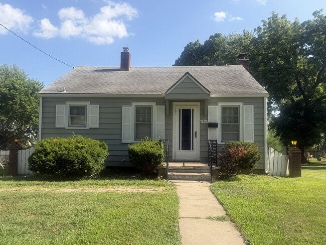 Building Photo - 515 W Southside Blvd