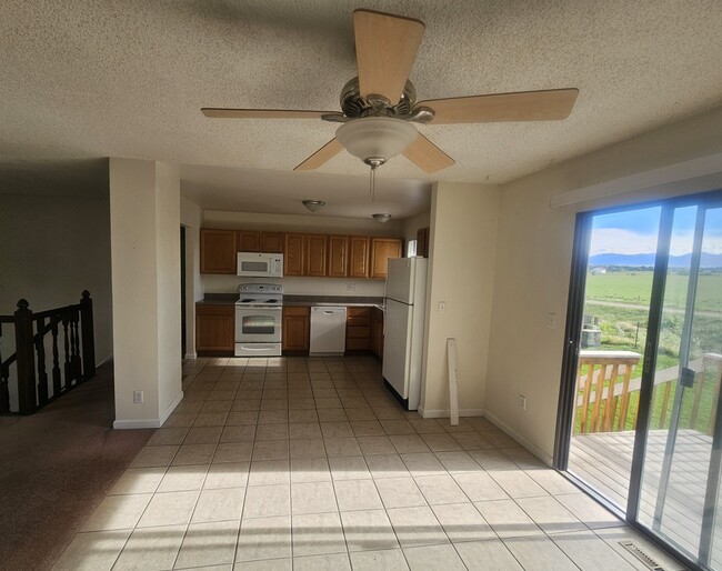 Photo - 1617 Centaur Cir