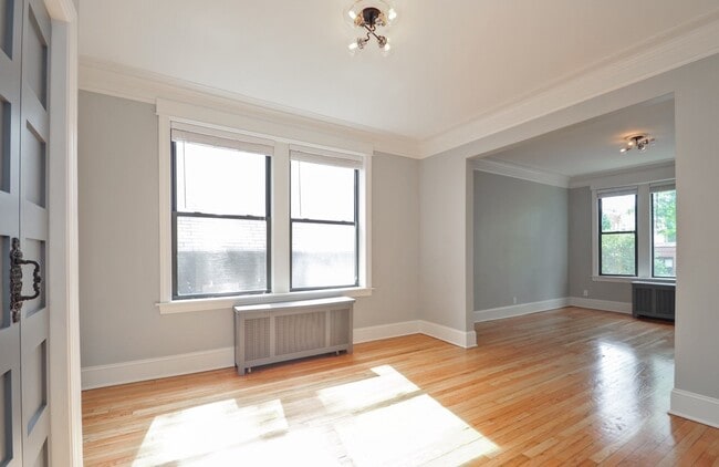 Photo - 1314 W Argyle St Unit 3