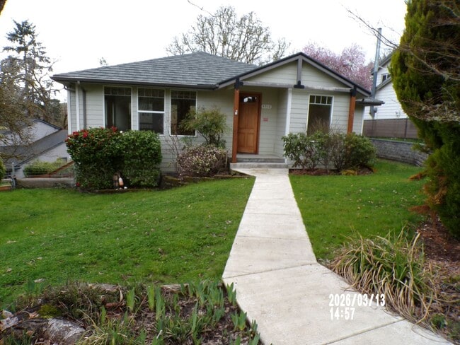 Building Photo - 4510 NW Queens Ave