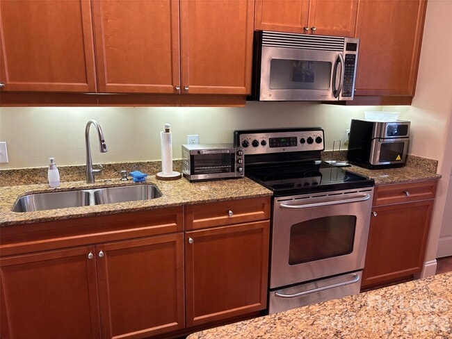 Photo - 4620 Piedmont Row Dr