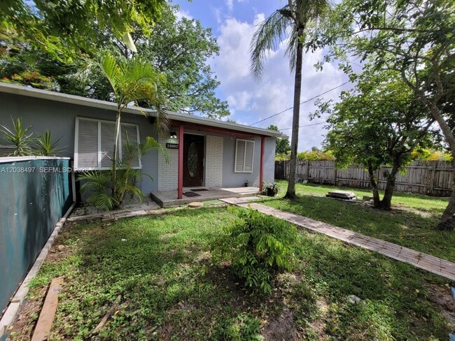 Building Photo - 18000 SW 175th St Unit 18002