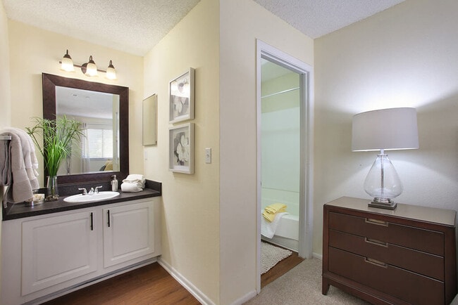 Coral Club Apartment Homes