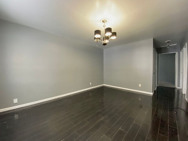 Photo - 3 Bedroom Home in Highland, IN