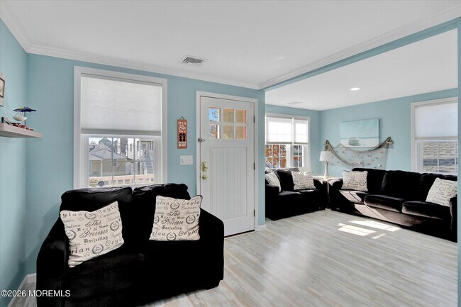 Photo - 222 Hiering Ave