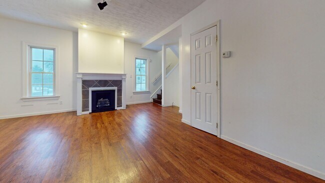 Photo - 634 Park Ave W Apartment Unit 634 1/2