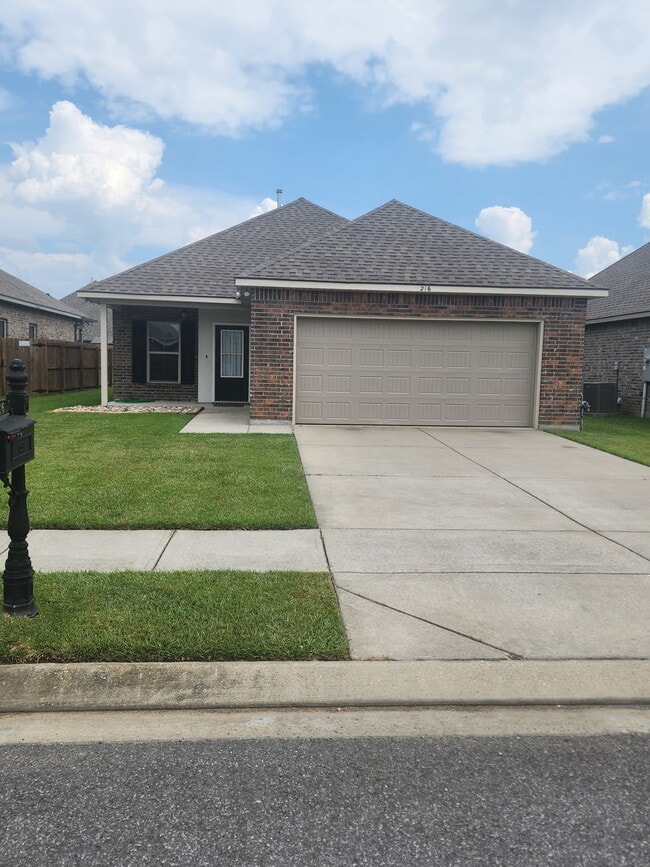 Building Photo - 216 Burndap Wy