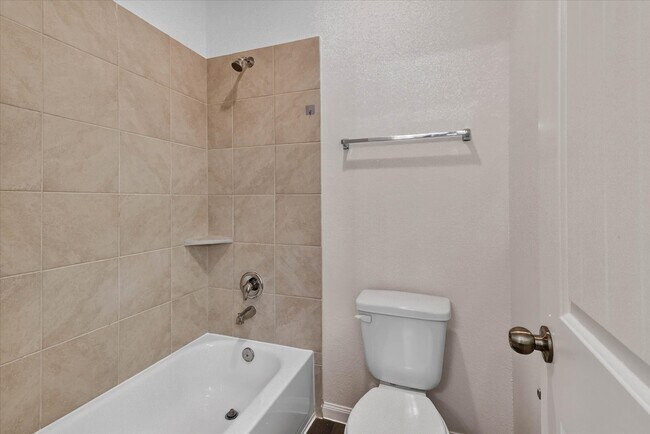 Photo - 24839 Goldoni Dr
