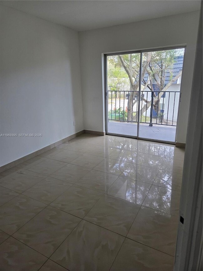 Photo - 8007 W 6th Ave Unidad M