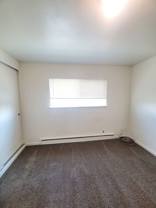 Photo - 615 S Alder St Unit 615 S. Alder St #16