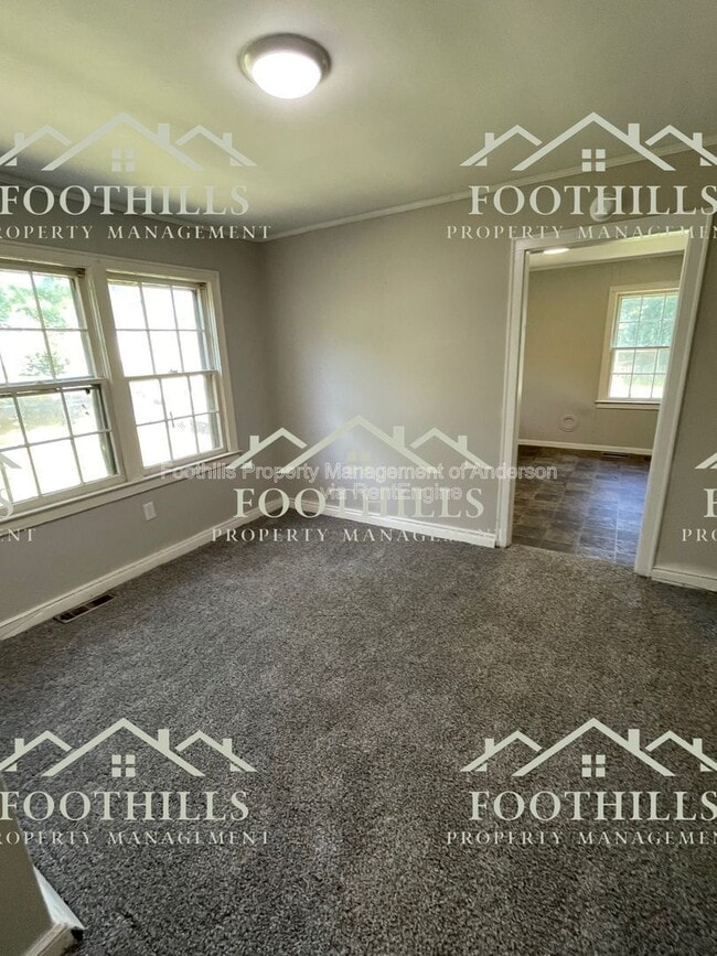 Photo - 1009 S Manning St