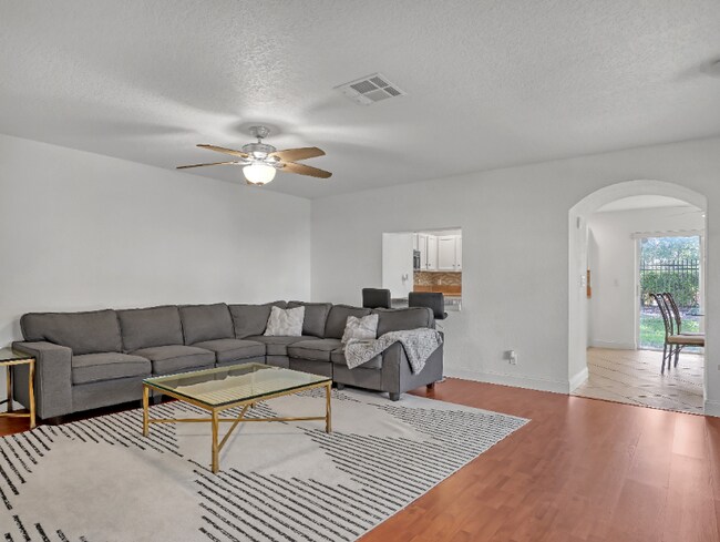 Photo - 681 Imperial Lake Rd