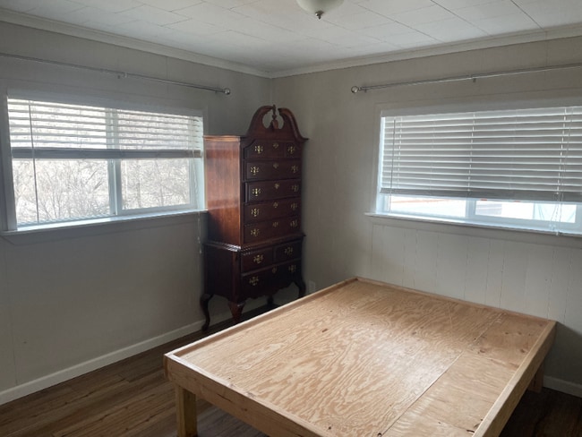 Building Photo - 805 Birch St Rental