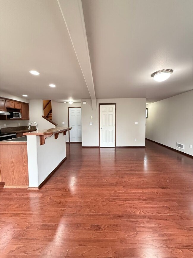 Photo - Modern 3BR/2.5BTH Home For Rent in Prime Marysville Location