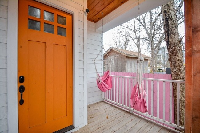 Photo - 1504 Evelyn St