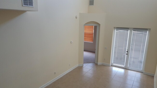 Photo - 1825 Bridgepointe Cir